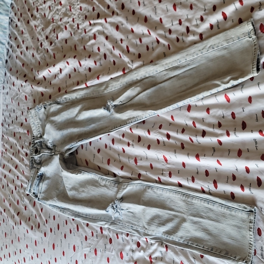 American Eagle Skinny Ripped Jeans